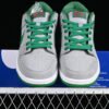 DUNK LOW PREMIUM SB MEDUSA MTT SLVR_CLSSC GRN-SL-VRSTY RD
