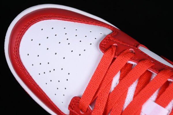 DUNK LOW RETRO SP ST JOHN S WHITE_UNIVERSITY RED