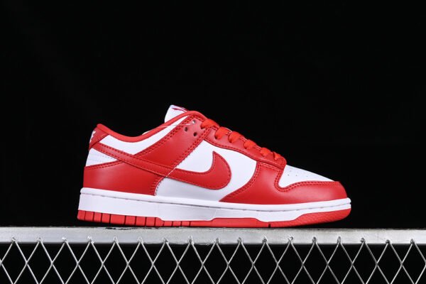 DUNK LOW RETRO SP ST JOHN S WHITE_UNIVERSITY RED