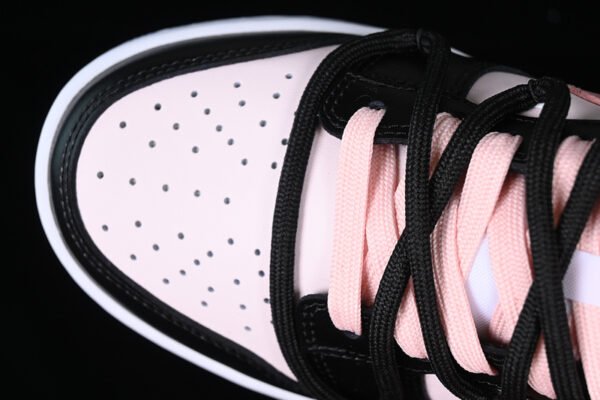 DUNK LOW BLACK_WHITE_PINK