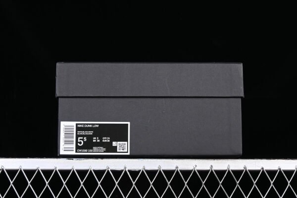 DUNK LOW SB BLACK_WHITE_PINK