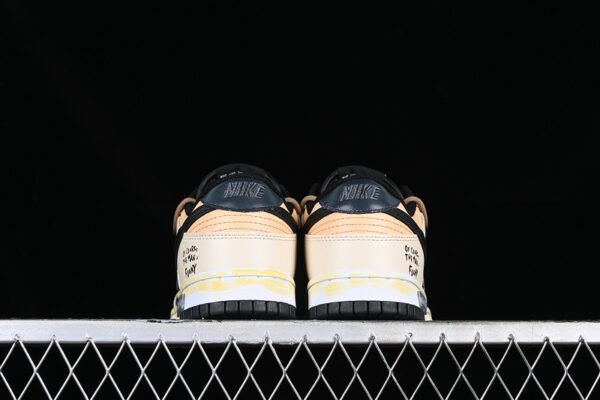DUNK LOW SB BLACK_BROWN