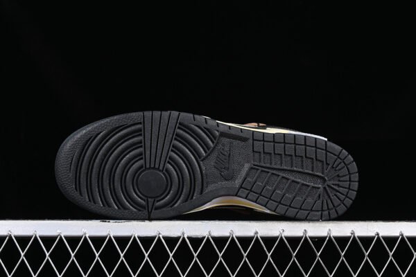 DUNK LOW SB BLACK_BROWN