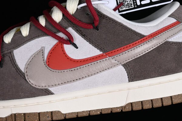 DUNK LOW SB 85 WHITE_RED_GREY_BROWN