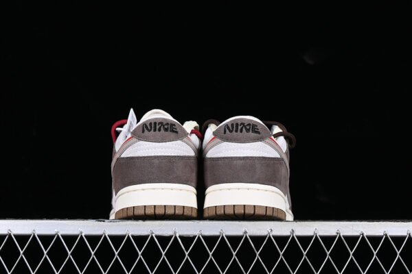 DUNK LOW SB 85 WHITE_RED_GREY_BROWN