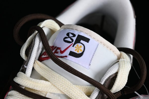 DUNK LOW SB 85 WHITE_RED_GREY_BROWN