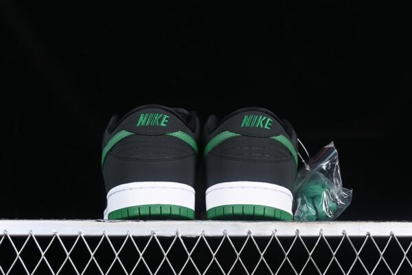 DUNK LOW PRO SB BLACK_PINE GREEN-WHITE