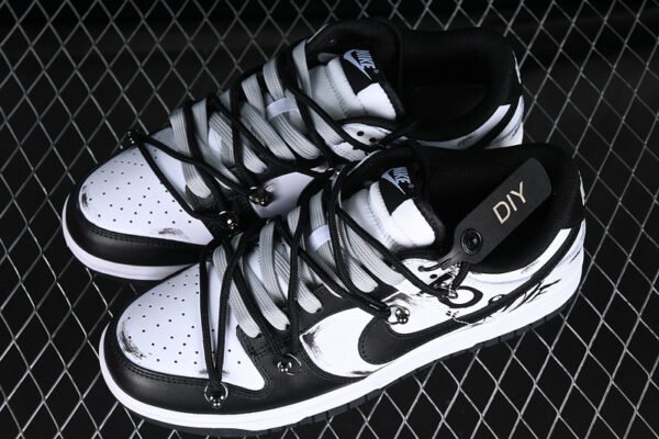 DUNK LOW RETRO BLACK_WHITE