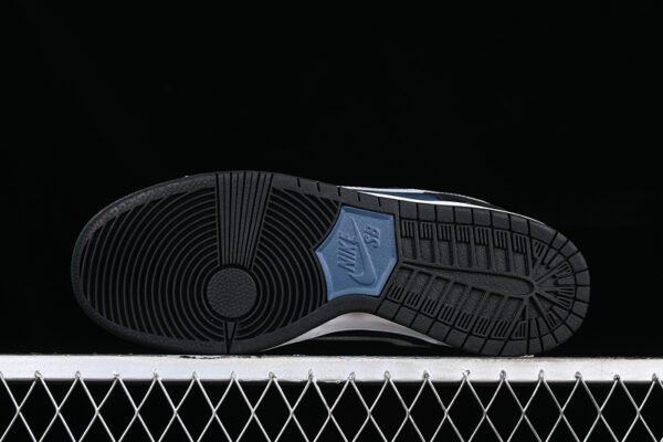 DUNK LOW PRO SB BLACK_REFLECT SILVER-NEW SLATE