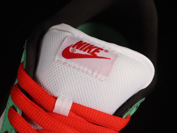 DUNK LOW PRO SB HEINEKEN CLASSIC GREEN_BLACK-WHITE-RED