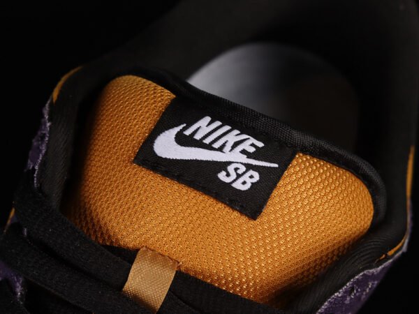 DUNK LOW PRO SB GOOFY BOY CHUTNEY_ABYSS