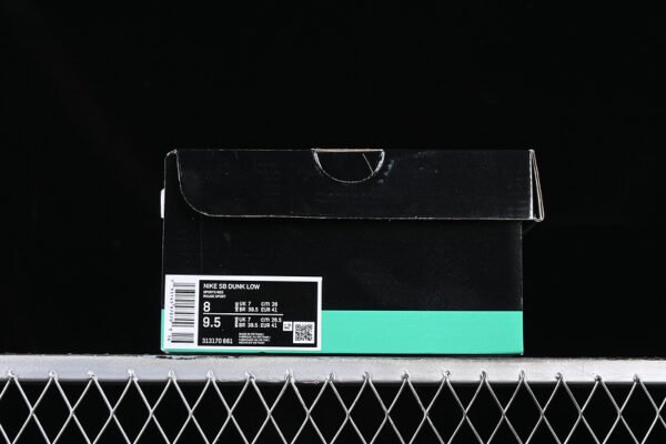 DUNK LOW PREMIUM SB DARK CHOCOLATE_MTT SILVER-LNN