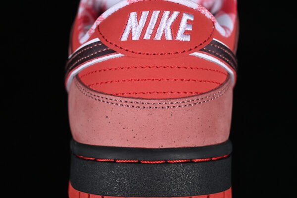 DUNK LOW PREMIUM SB DARK CHOCOLATE_MTT SILVER-LNN
