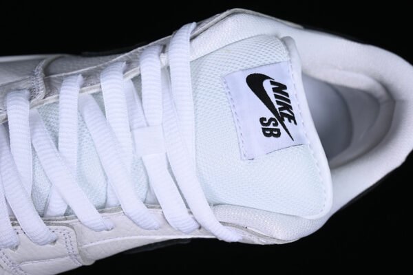 DUNK LOW PRO ISO SB ORANGE LABEL WHITE_BLACK-WHITE-GUM LIGHT BROWN