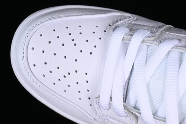 DUNK LOW PRO ISO SB ORANGE LABEL WHITE_BLACK-WHITE-GUM LIGHT BROWN