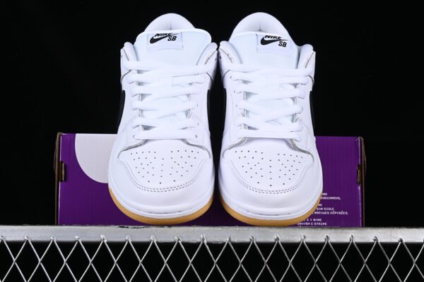 DUNK LOW PRO ISO SB ORANGE LABEL WHITE_BLACK-WHITE-GUM LIGHT BROWN
