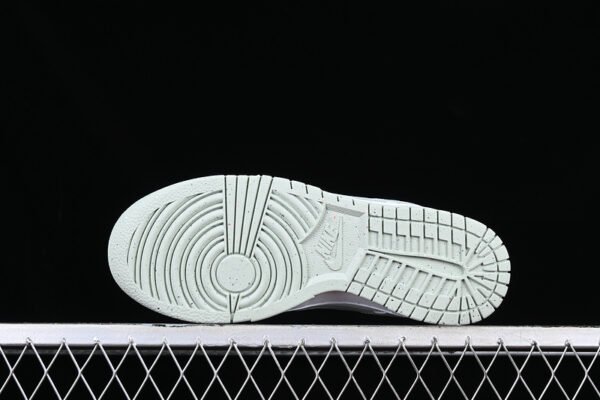 DUNK LOW NEXT NATURE WHITE_BARELY GREEN