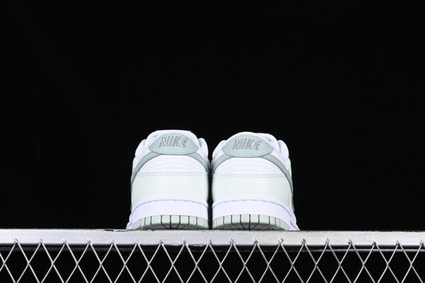 DUNK LOW NEXT NATURE WHITE_BARELY GREEN