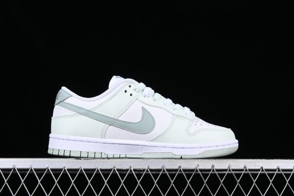 DUNK LOW NEXT NATURE WHITE_BARELY GREEN