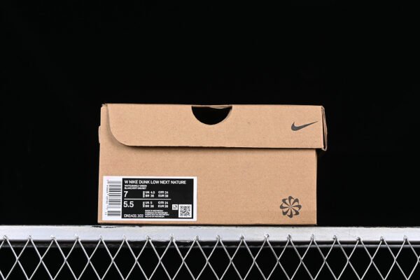 DUNK LOW NEXT NATURE WHITE_BARELY GREEN