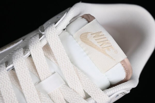DUNK LOW PHANTOM_SANDDRIFT_SAIL
