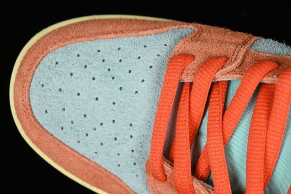 DUNK LOW SB ORANGE_NOISE AQUA_EMERALD RISE_LEMON CHIFFON