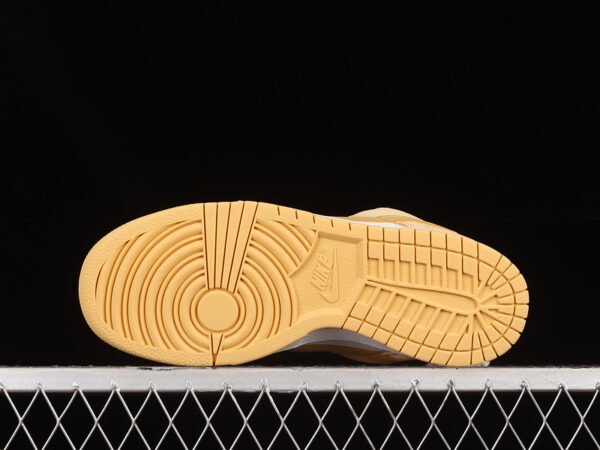 DUNK LOW LX CELESTIAL GOLD_WHEAT GOLD_SAIL_GOLD SUEDE_MIDNIGHT NAVY_WHITE