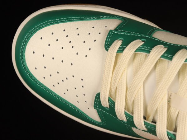 DUNK LOW CHITE_SAIL_MALACHITE_METALLIC GOLD
