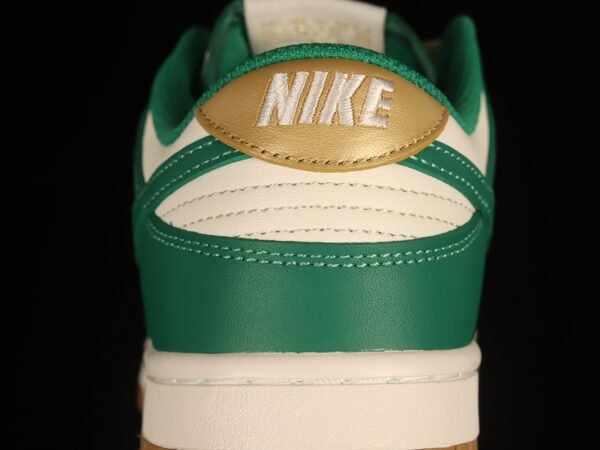 DUNK LOW CHITE_SAIL_MALACHITE_METALLIC GOLD