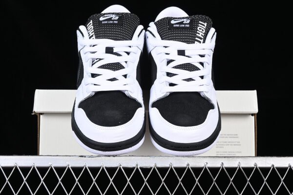 TIGHTBOOTH X DUNK LOW SB WHITE_BLACK_SAFETY ORANGE
