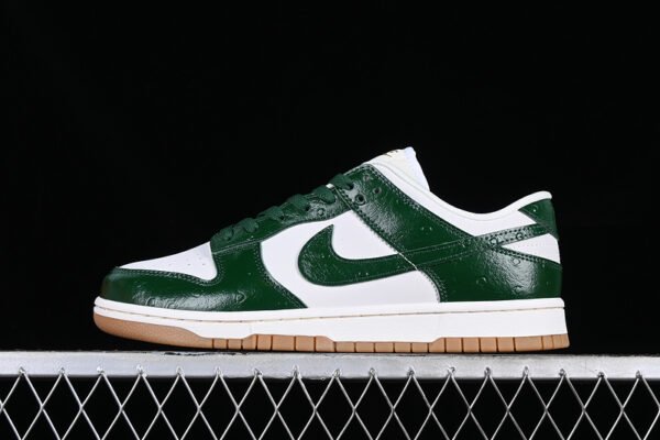 DUNK LOW LX PHANTOM_GORGE GREEN_SAIL_METALLIC GOLD