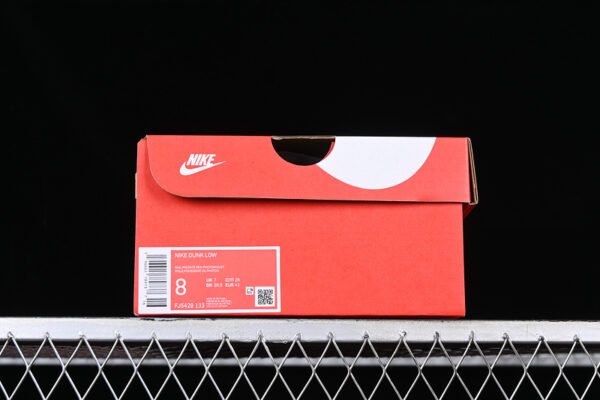 DUNK LOW ATHLETIC DEPARTMENT SAIL_PHOTON DUST_LIGHT SMOKE GREY_PICANTE RED