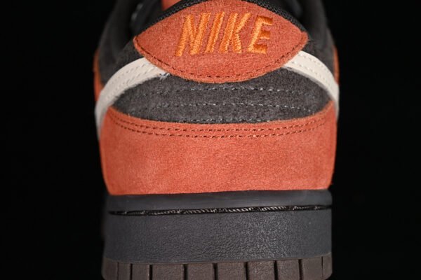 DUNK LOW RED PANDA VELVET BROWN_SANDDRIFT_RUGGED ORANGE