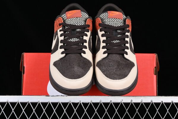 DUNK LOW RED PANDA VELVET BROWN_SANDDRIFT_RUGGED ORANGE
