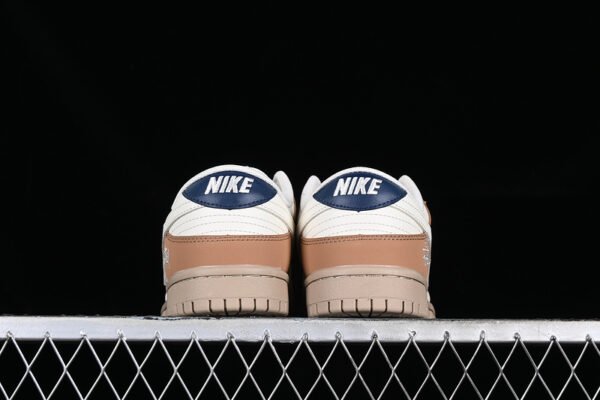 DUNK LOW RETRO SAIL WHITE COOL GREY_EARTH BROWN