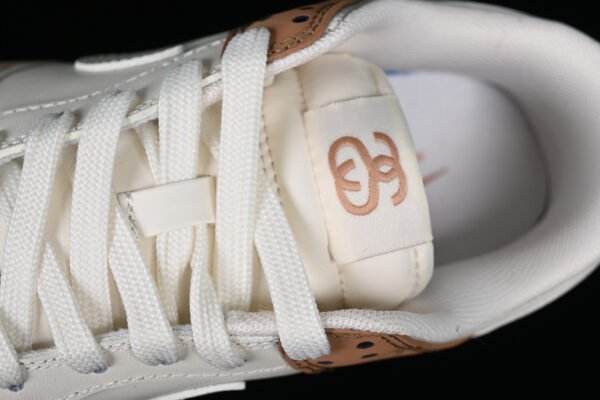 DUNK LOW RETRO SAIL WHITE COOL GREY_EARTH BROWN