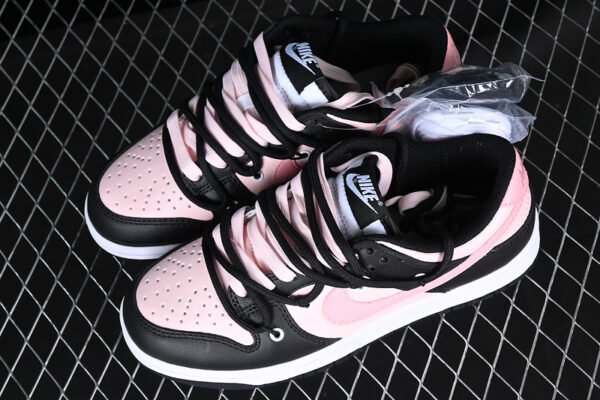 DUNK LOW BLACK_WHITE_PINK