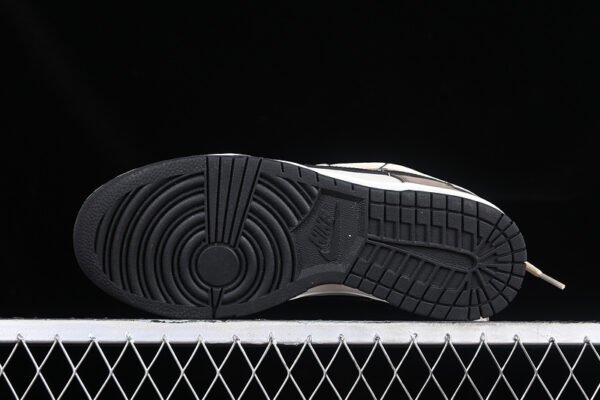 DUNK LOW RETRO SB BLACK_WHITE_BROWN