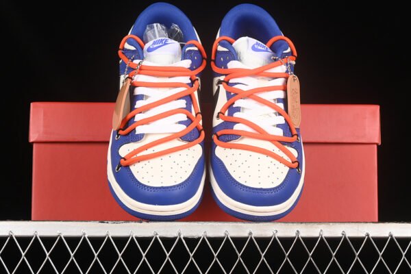 WMNS DUNK LOW SB YEAR OF THE DRAGON WHITE_ROYAL_UNIVERSITY RED