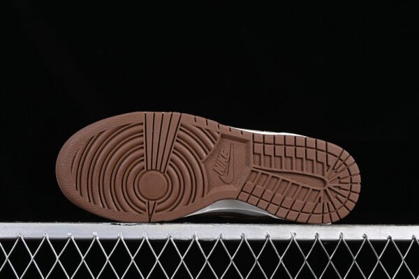 DUNK LOW SAIL_CACAO WOW_COCONUT MILK