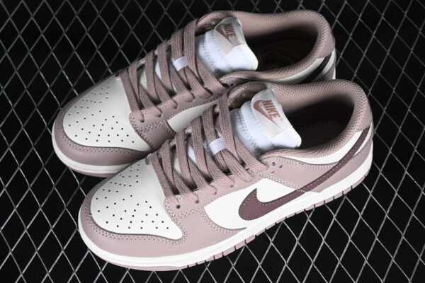 DUNK LOW SAIL_PLUM ECLIPSE_DIFFUSED TAUPE