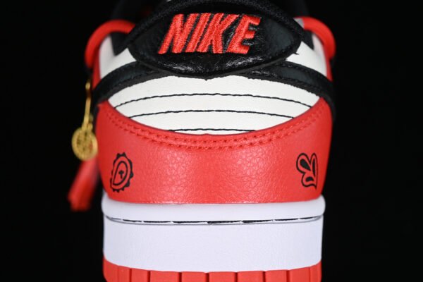 DUNK LOW EMB WHITE_BLACK_RED