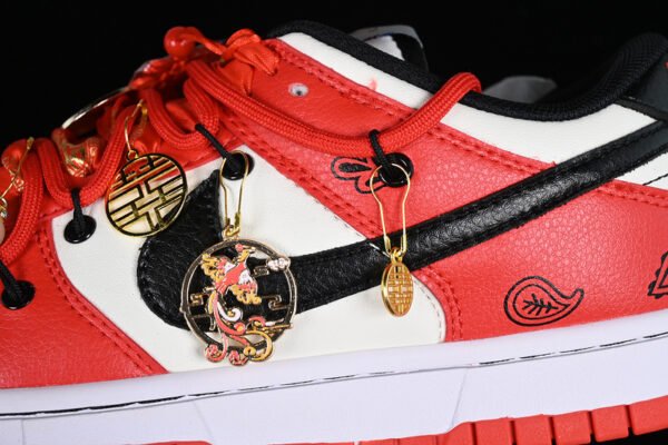 DUNK LOW EMB WHITE_BLACK_RED