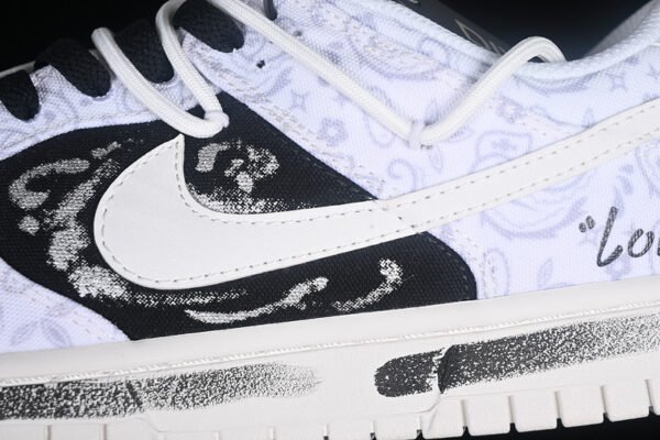 DUNK LOW ESS WHITE PAISLEY WHITE_GREY FOG_BLACK