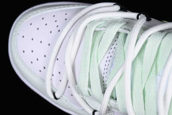 DUNK LOW NEXT NATURE WHITE_BARELY GREEN