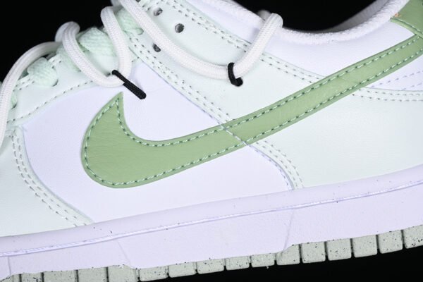 DUNK LOW NEXT NATURE WHITE_BARELY GREEN