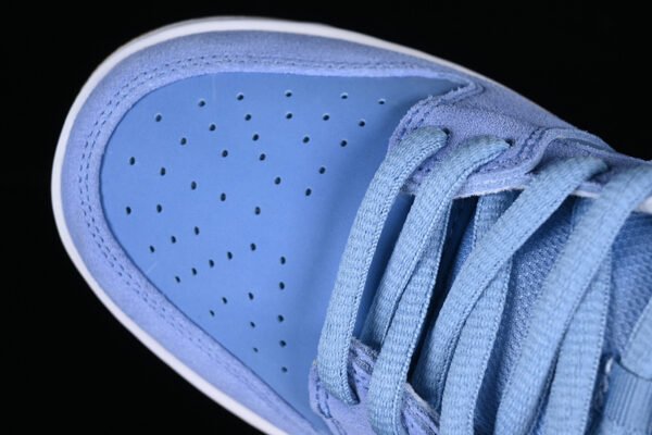 DUNK LOW PREMIUM SB PHILADELPHIA PHILLIES VALOUR BLUE_TEAM MAROON_WHITE_GUM