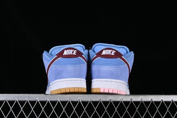 DUNK LOW PREMIUM SB PHILADELPHIA PHILLIES VALOUR BLUE_TEAM MAROON_WHITE_GUM