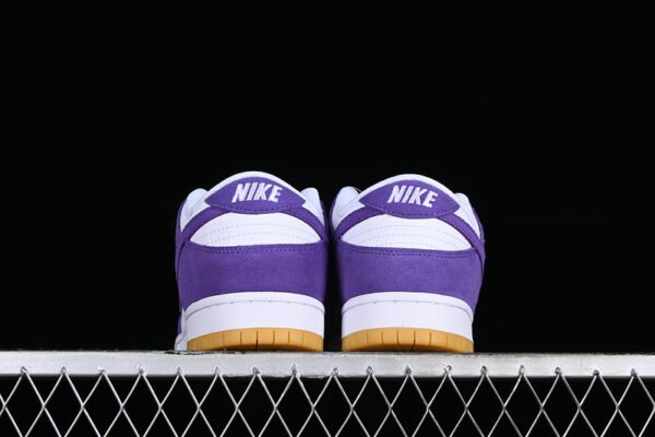 DUNK LOW SB COURT PURPLE_COURT PURPLE_WHITE_GUM LIGHT BROWN