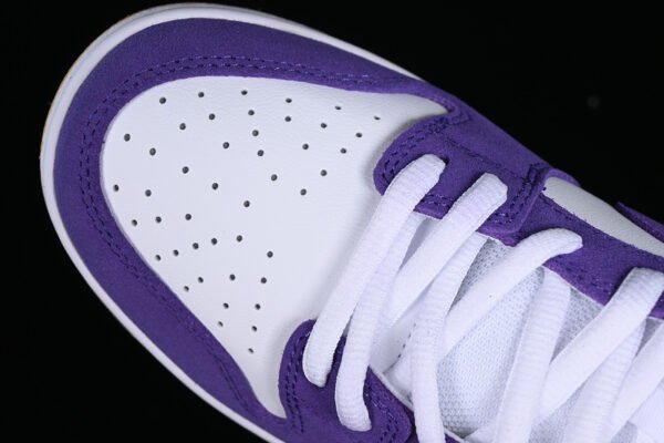 DUNK LOW SB COURT PURPLE_COURT PURPLE_WHITE_GUM LIGHT BROWN